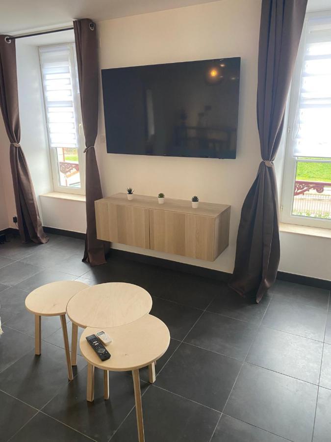 La Residence Du Canal De Bourgogne モンバール エクステリア 写真